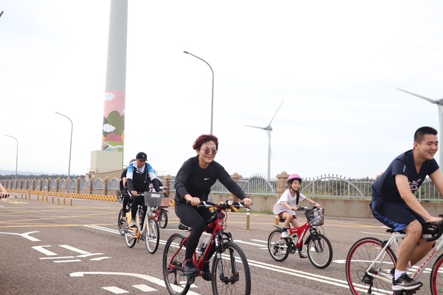 徜徉在風車大道