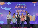 民政局吳世瑋局長與獲獎者合照_0
