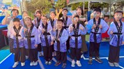 表演前的太鼓隊合影
