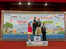 前三名與區溫區長合影~