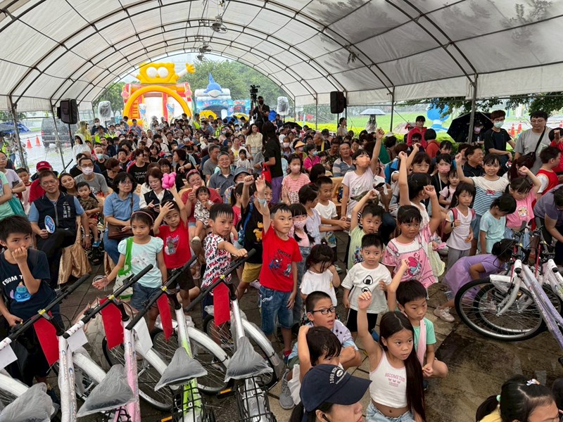 現場滿滿人潮