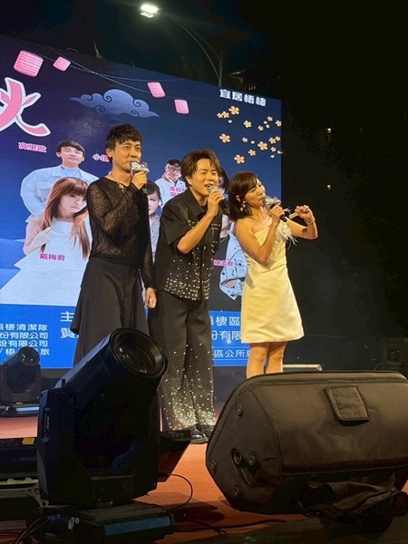 主持人訪問藝人陳孟賢